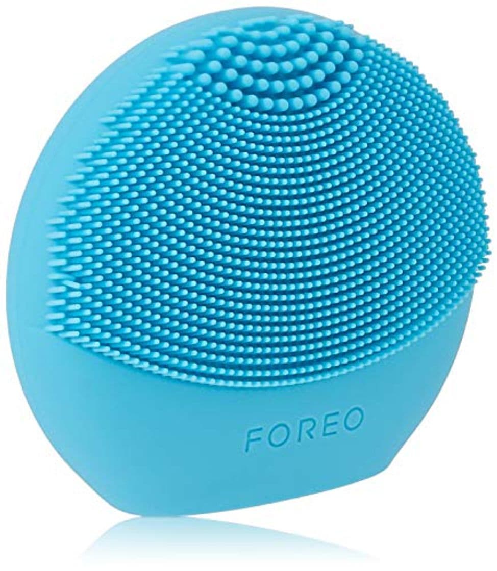 Product LUNA play plus de FOREO es el cepillo facial recargable de silicona