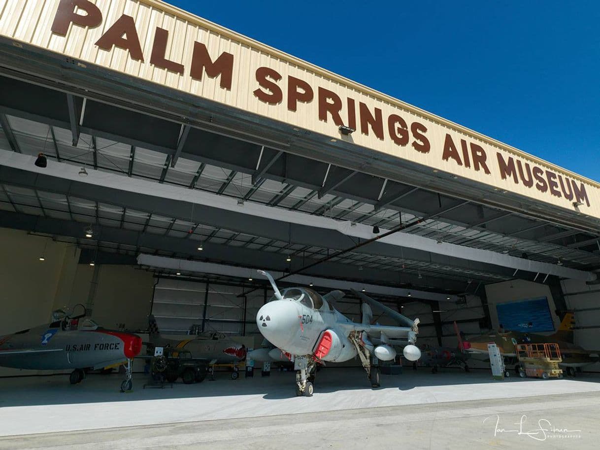 Lugar Palm Springs Air Museum