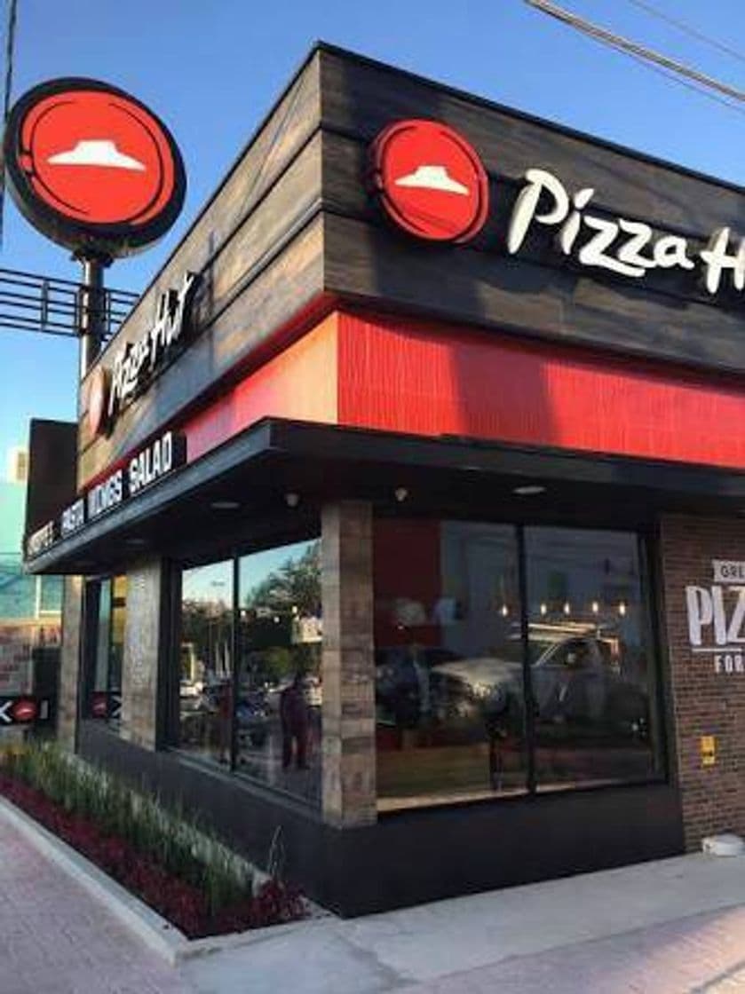 Restaurantes PIZZA HUT Lomas