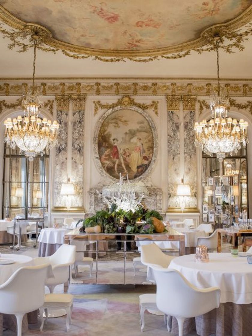 Place Hotel LE MEURICE