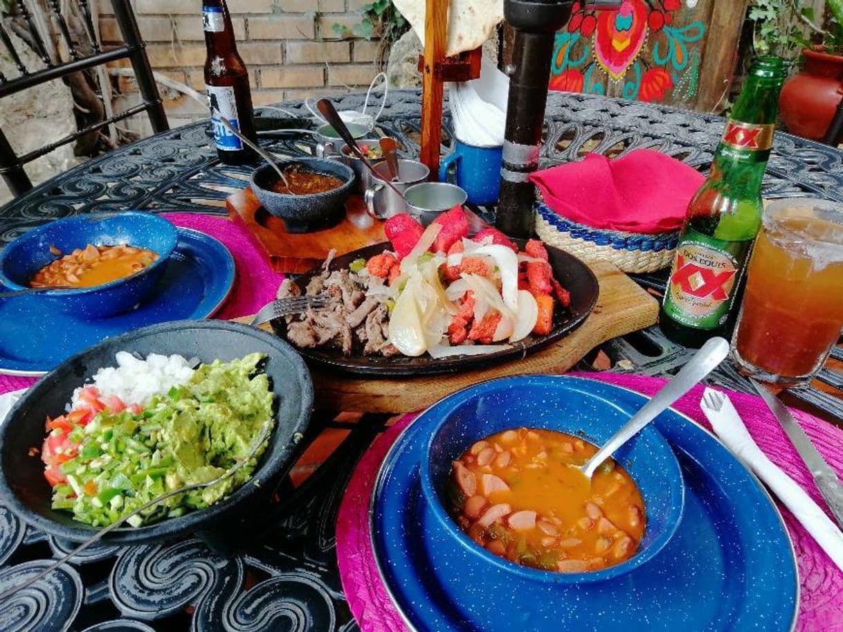 Restaurants Los Compadres