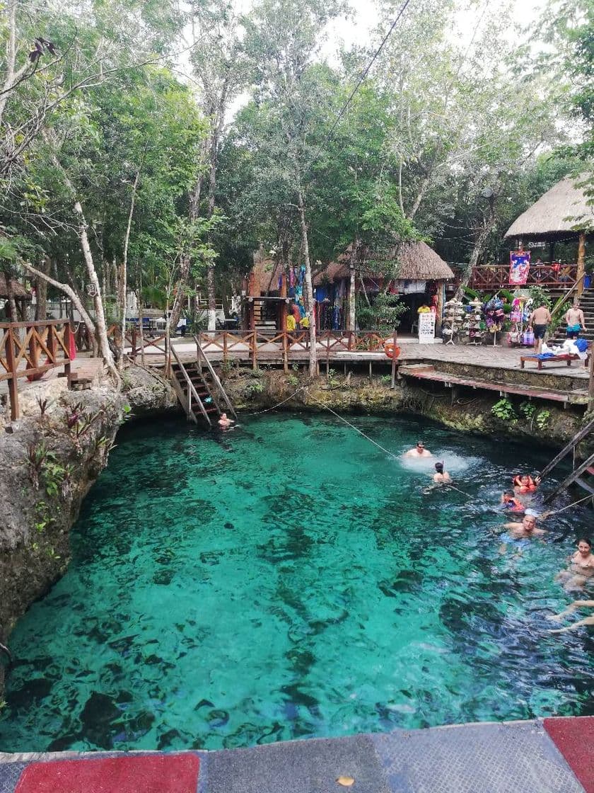 Place Cenote Zacil-Ha