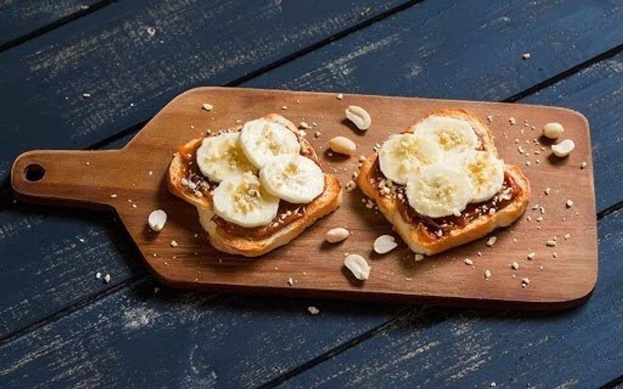 Moda Tostadas de 🍌 y crema de 🥜