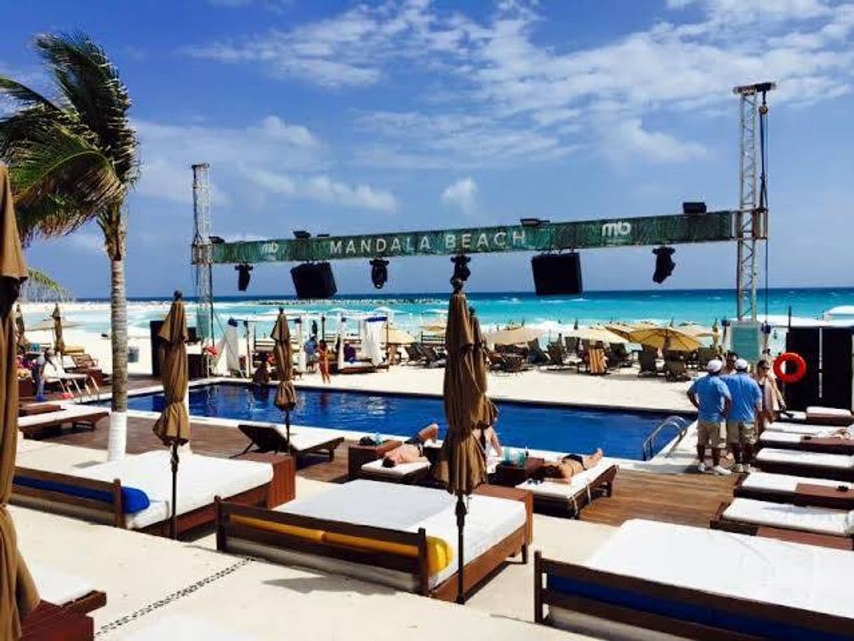 Lugar Mandala Beach Club