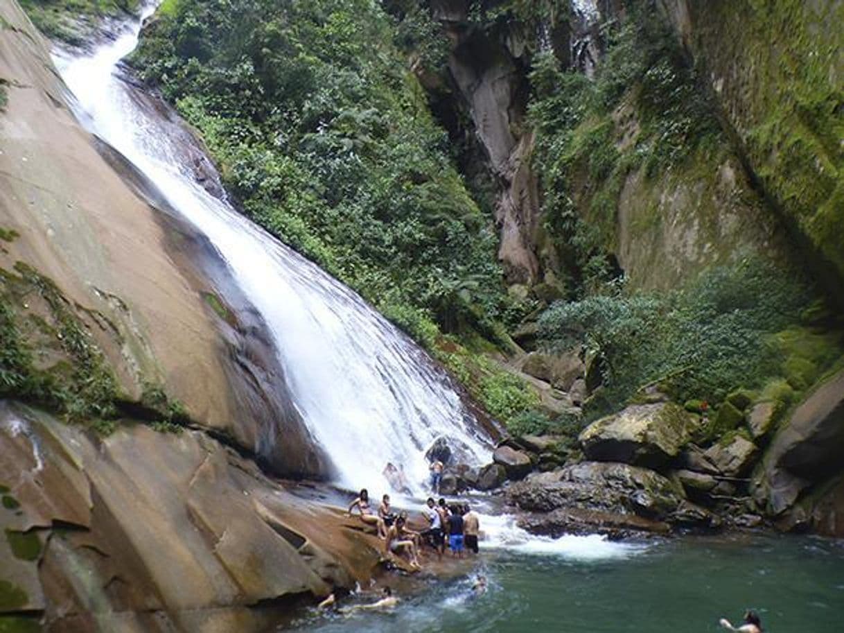 Place Catarata" Velo de la novia"