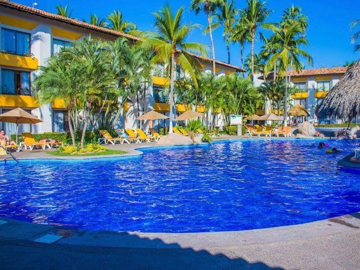 Lugar Plaza Pelicanos Club Beach Resort