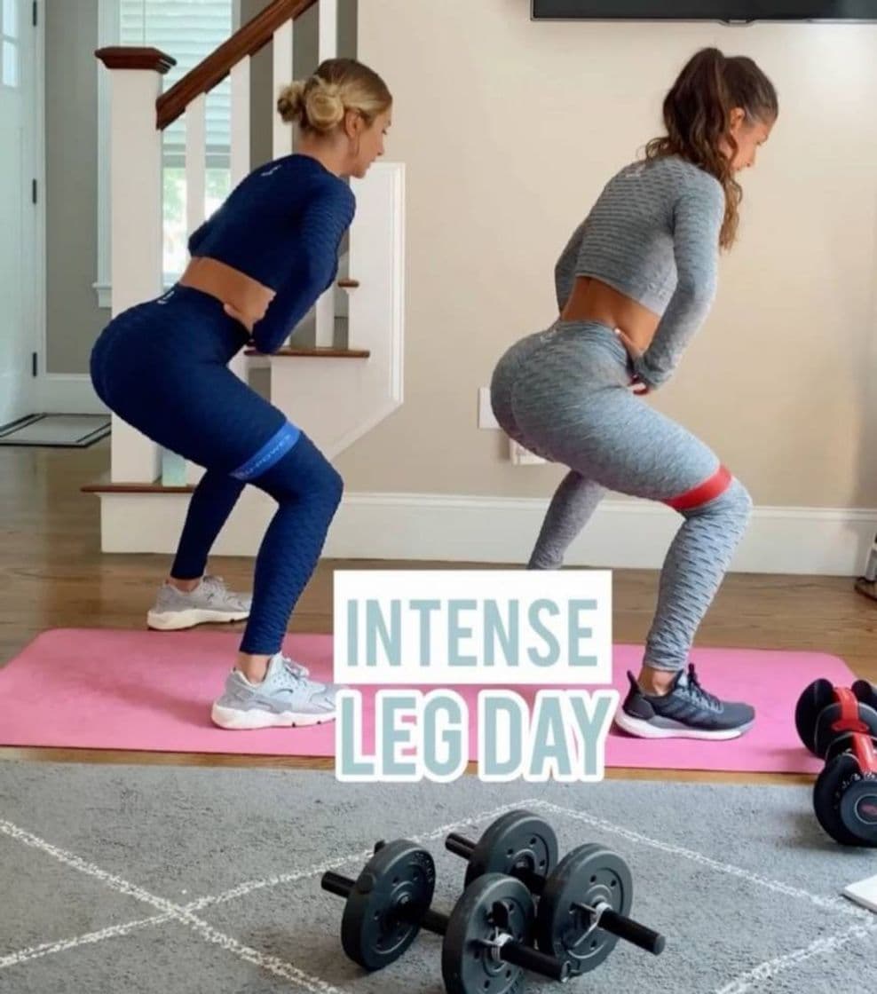 Moda LEGS & BOOTY LIVE WORKOUT Muscle Sisters 