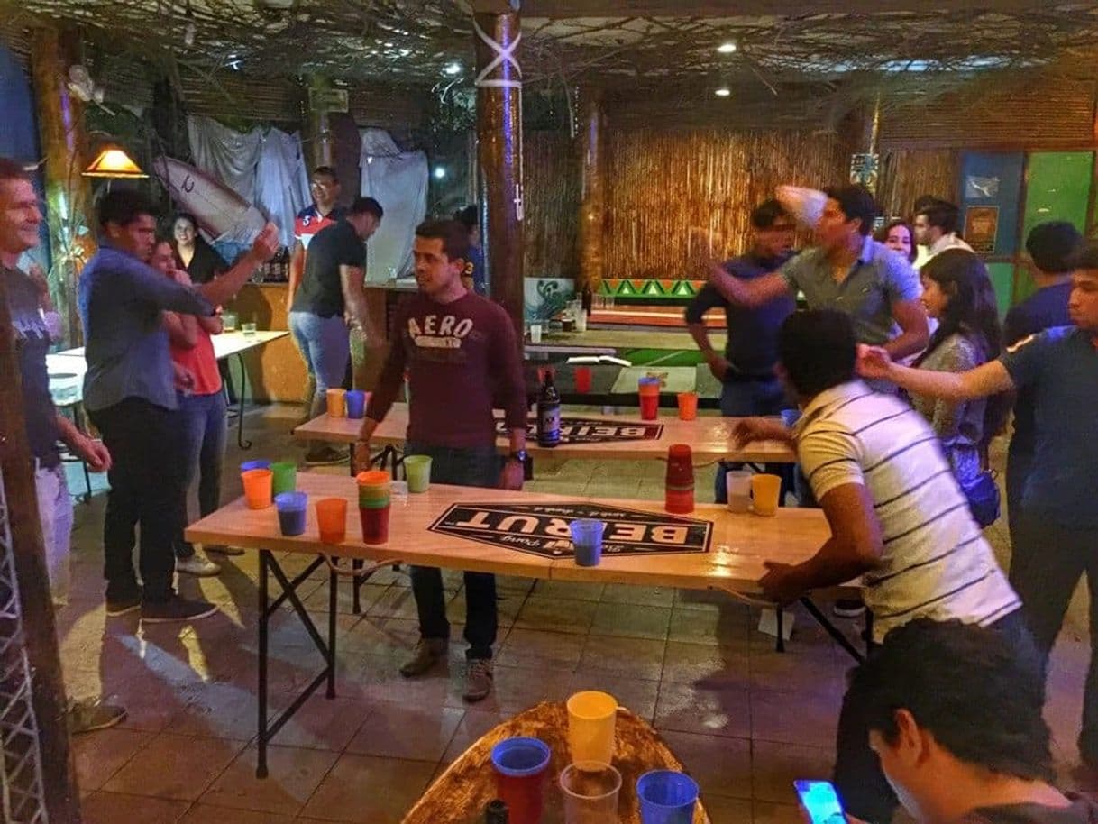 Restaurantes Beirut Beer Pong