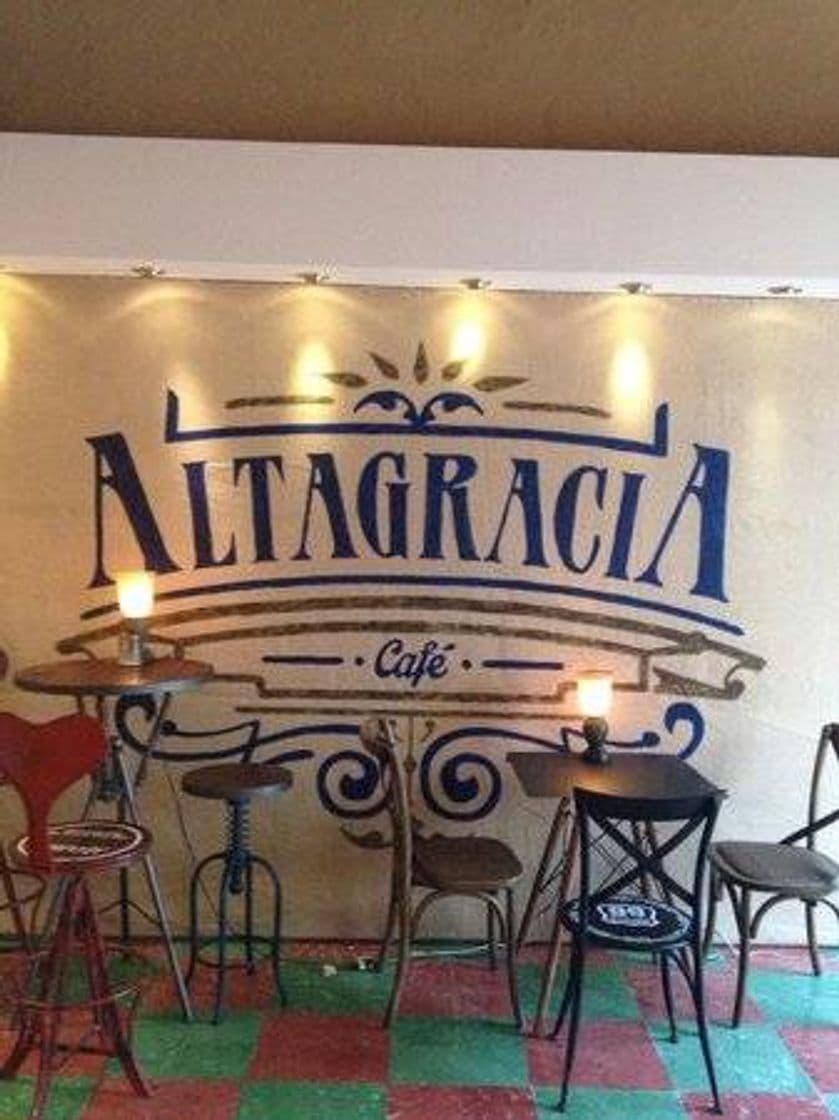 Restaurantes Altagracia Café