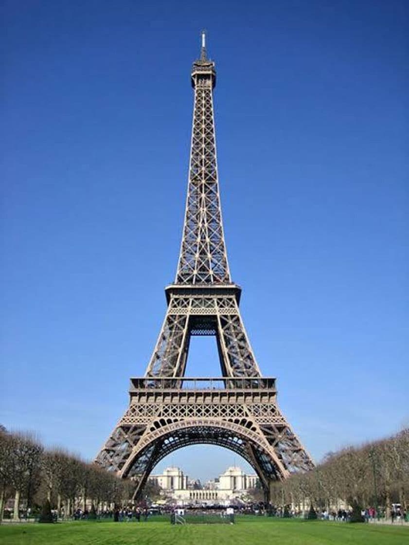 Place Torre Eiffel