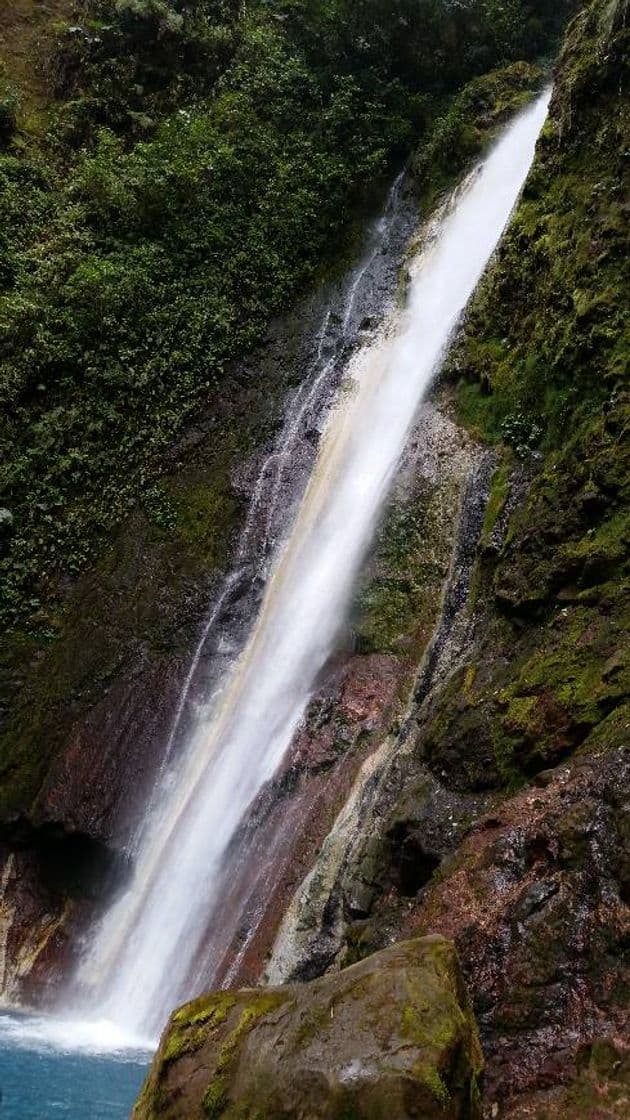 Place Catarata Tesoro Escondido