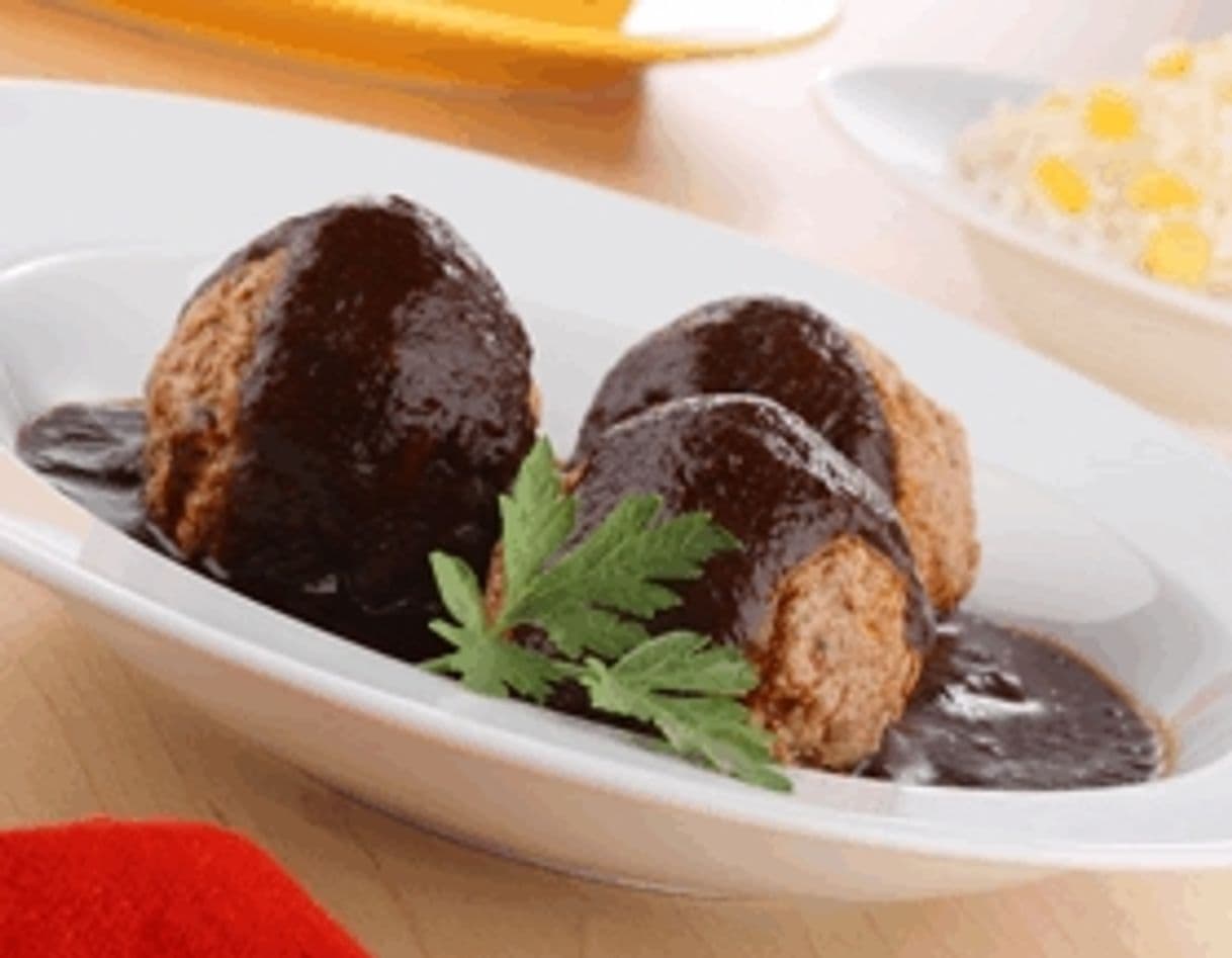 Fashion Albóndigas con chile pasilla| Recetas Nestlé