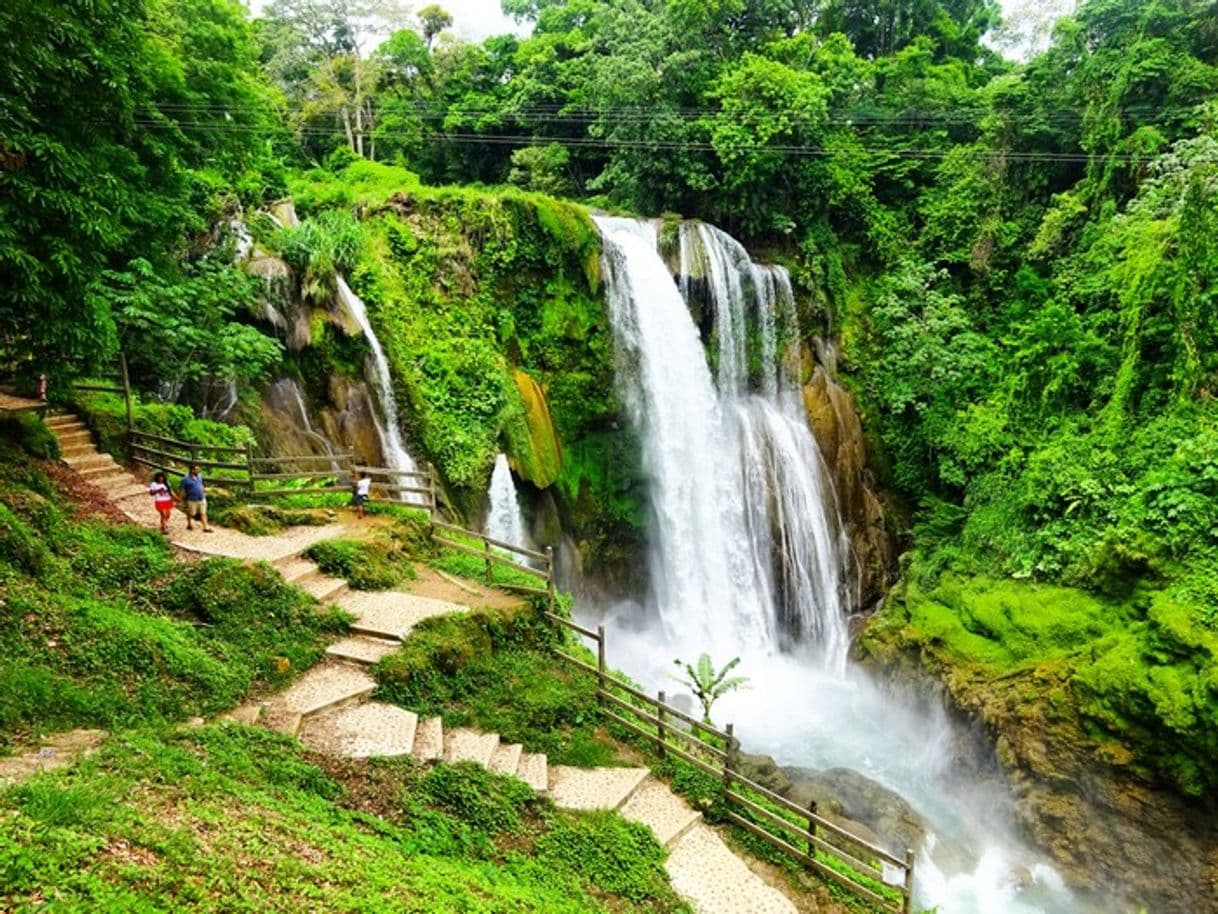 Lugar Cataratas Pulhapanzak / Pulhapanzak Waterfalls