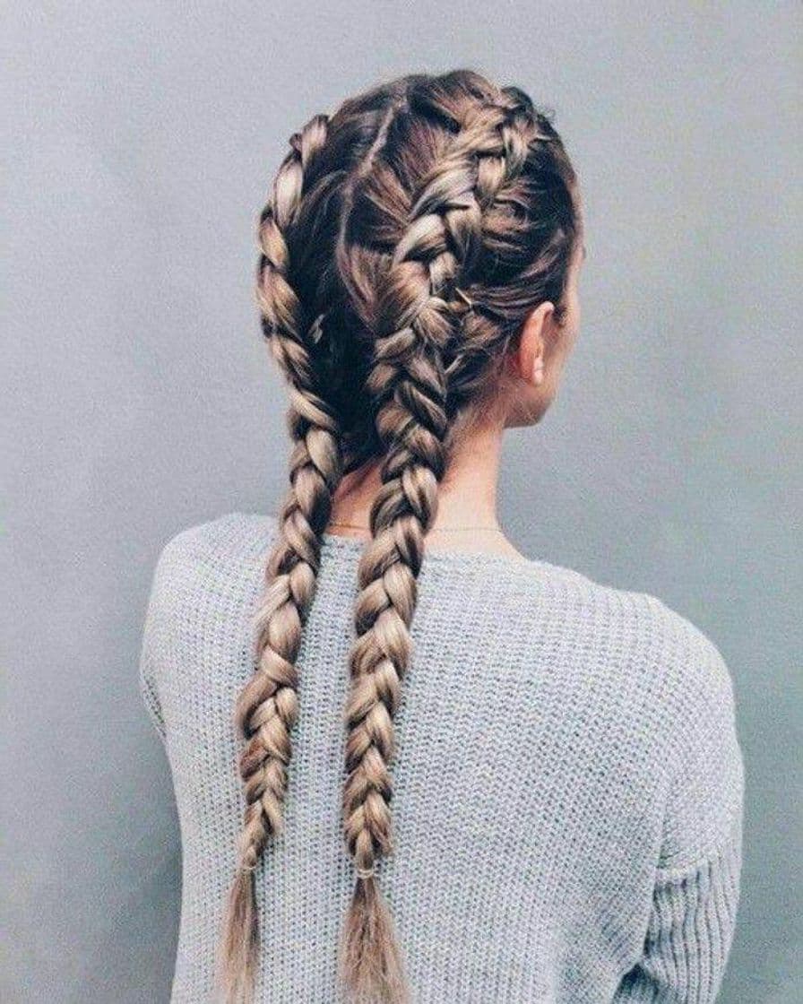 Moda Peinado con trenzas casual