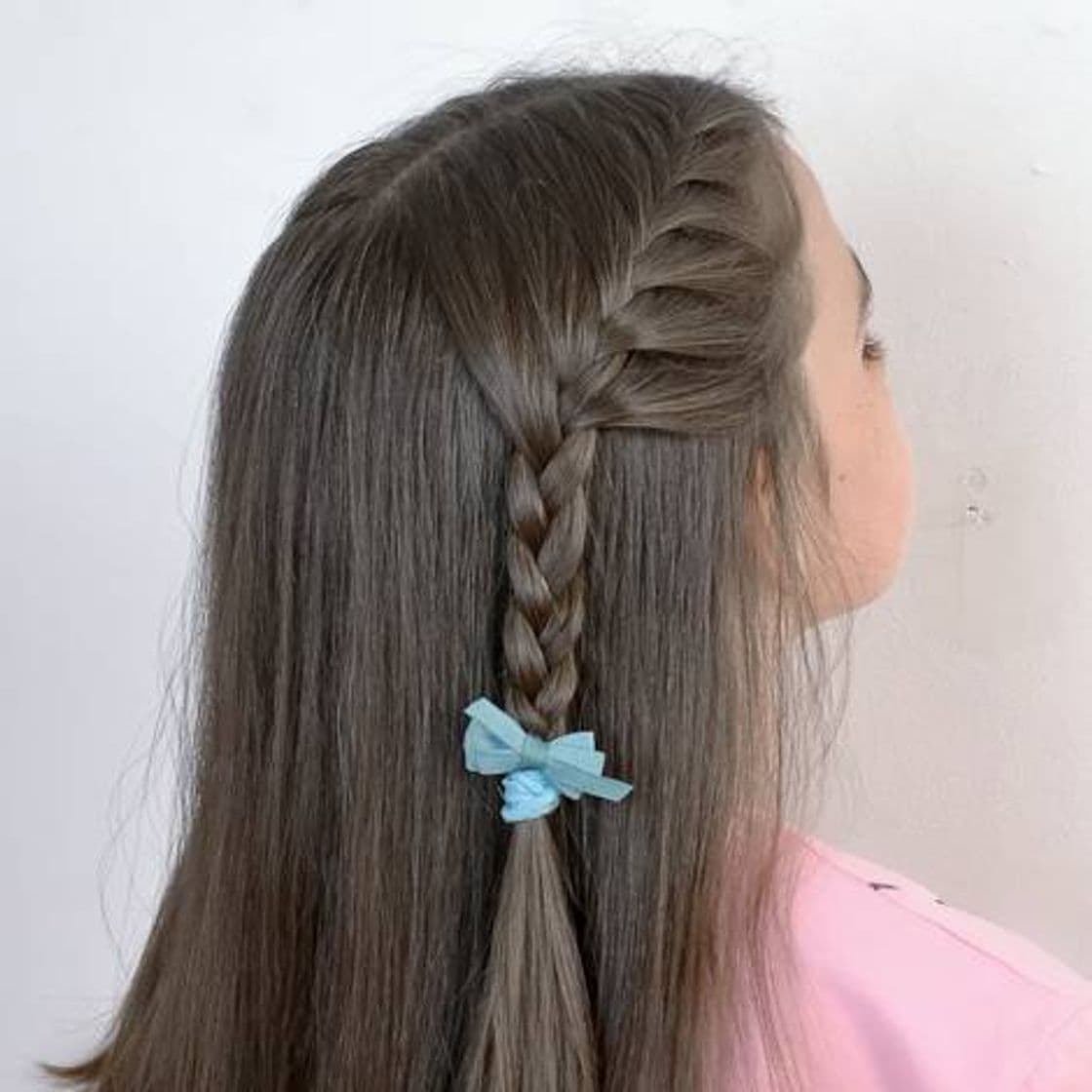 Moda Trenzas y suelto para niña