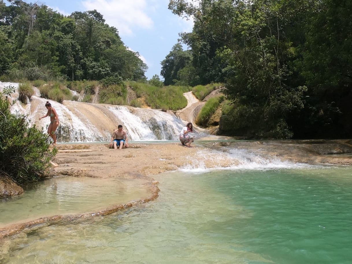 Lugar Cascadas Roberto Barrios