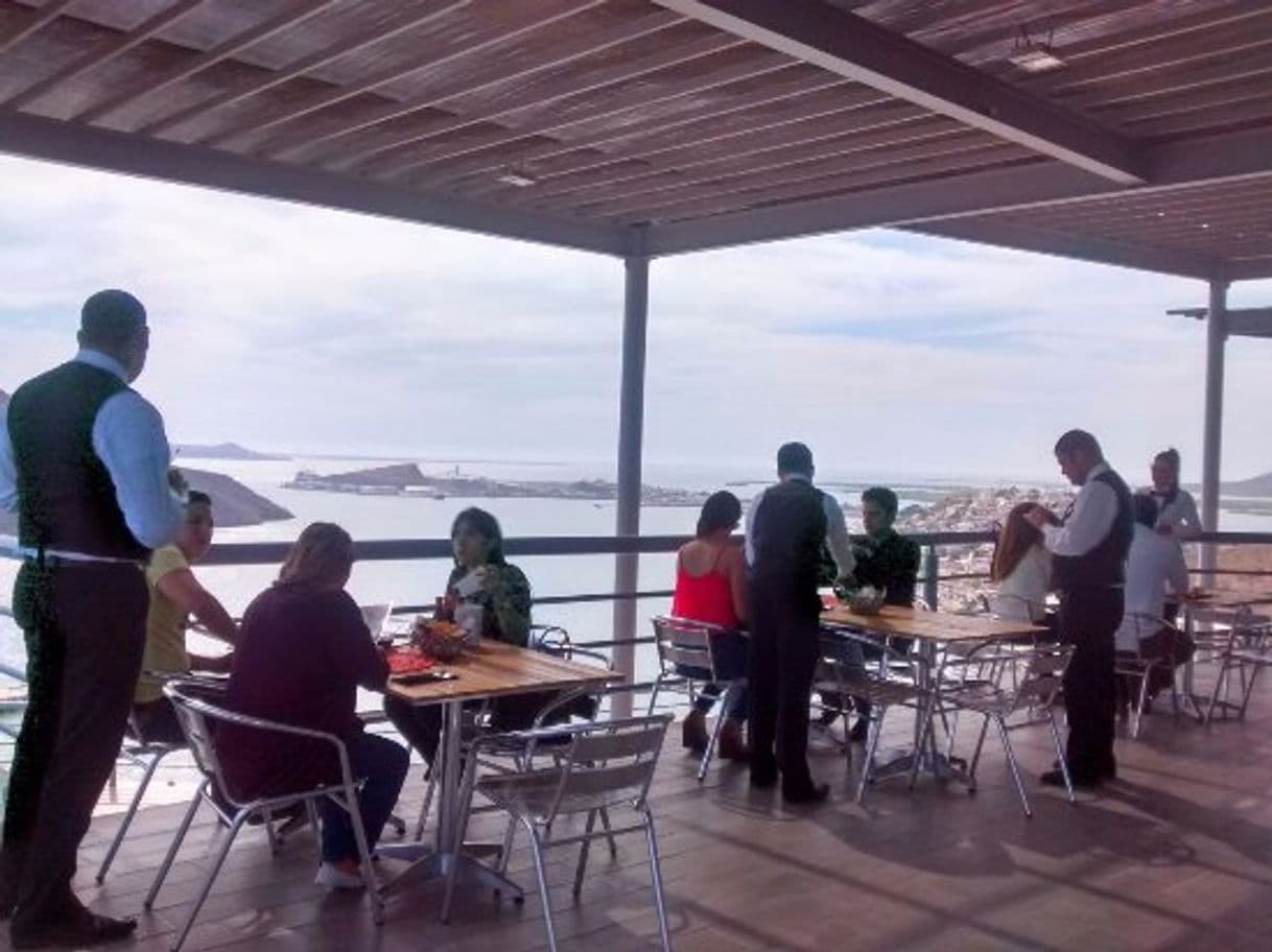 Restaurants Stanleys Bar - Ohuira Bay