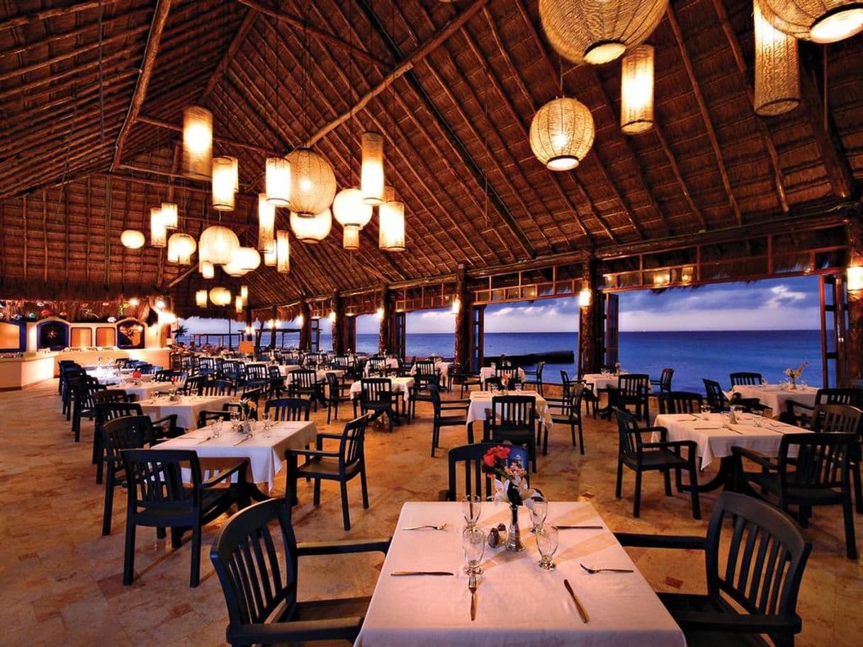 Restaurants La Monina Restaurante & Beach Club Cozumel