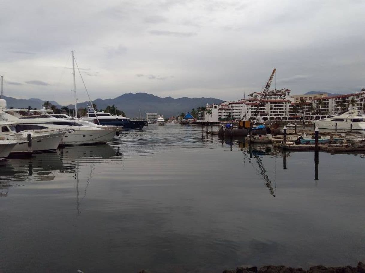 Restaurants La Marina Puerto Vallarta