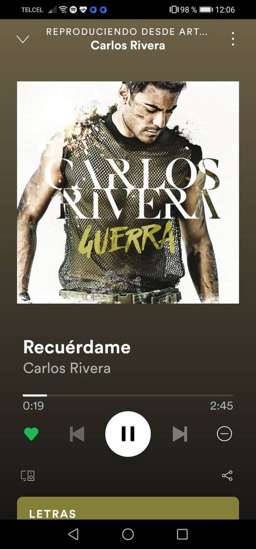 Fashion Carlos Rivera "Recuerdame" 