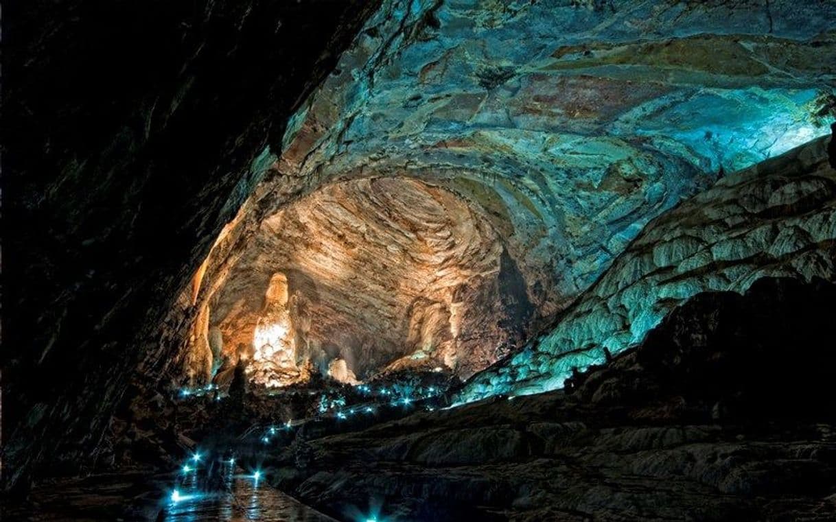 Place Grutas de Cacahuamilpa