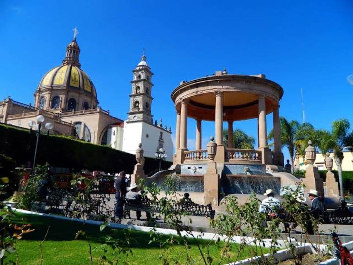 Place La Piedad de Cavadas