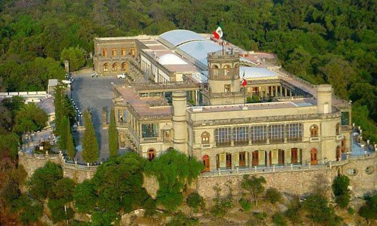 Place Chapultepec Castle