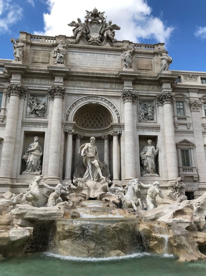 Place Fontana di Trevi