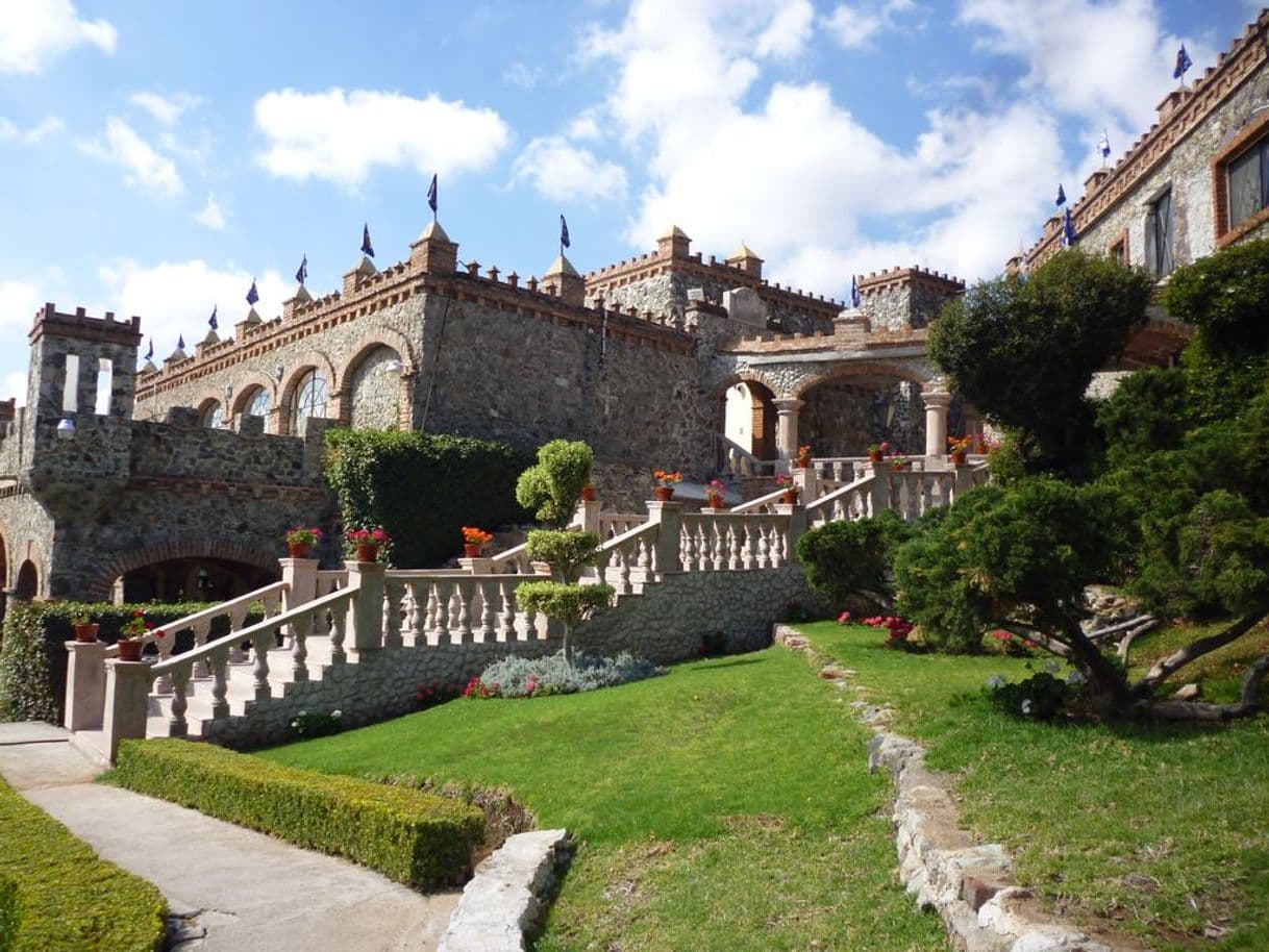 Lugar Hotel Castillo Santa Cecilia