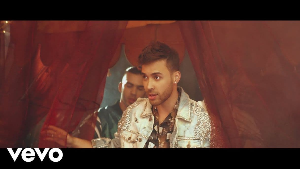 Moda Prince Royce - Cúrame (Official Video) ft. Manuel Turizo - YouTube