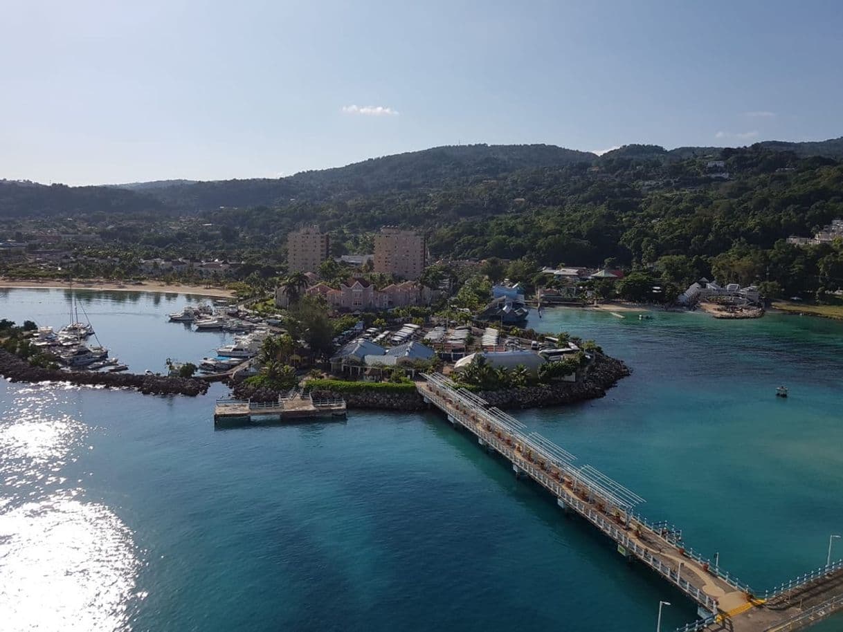 Lugar Ocho Rios Bay Beach