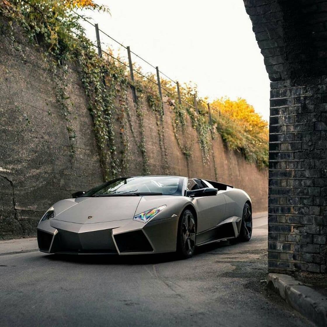 Moda REVENTON ROADSTER ♥