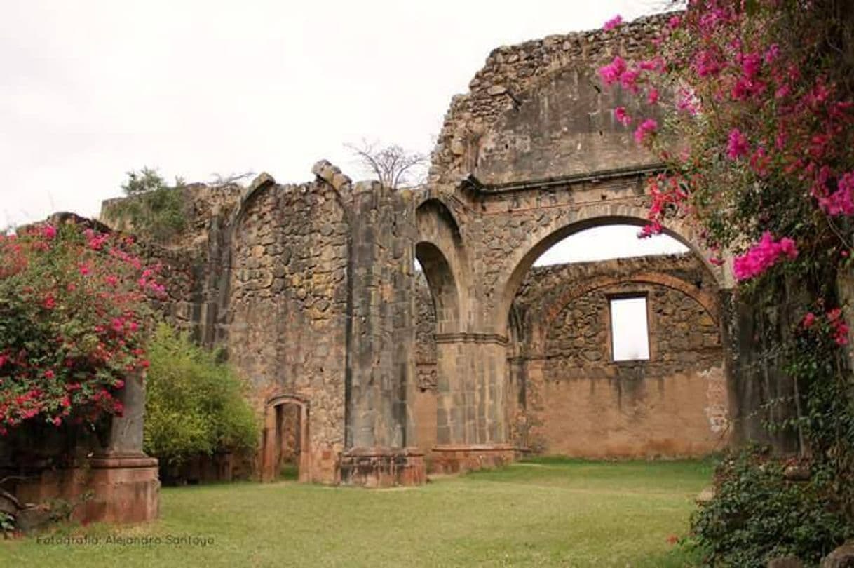 Lugar Templo Inconcluso de La Preciosa Sangre