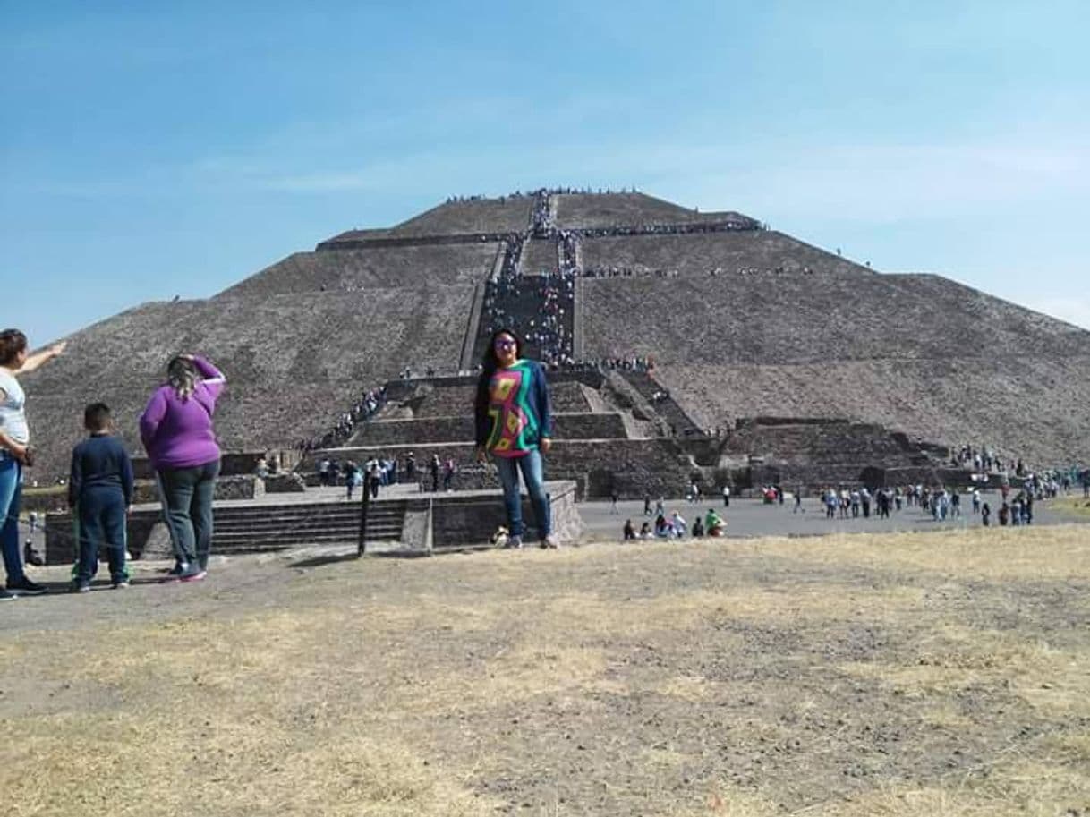 Lugar Pirámide de Teotihuacan