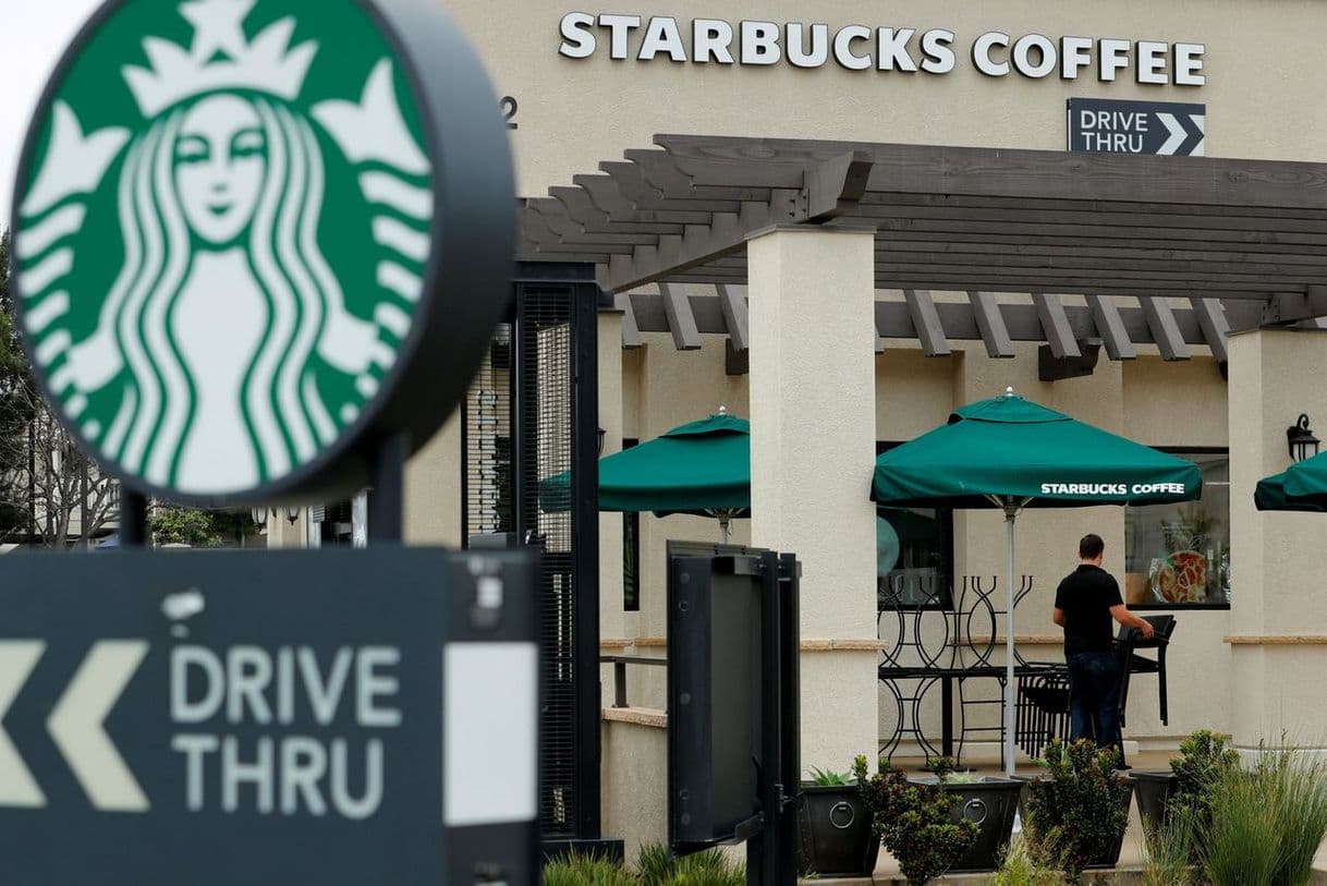 Restaurantes Starbucks drive thru