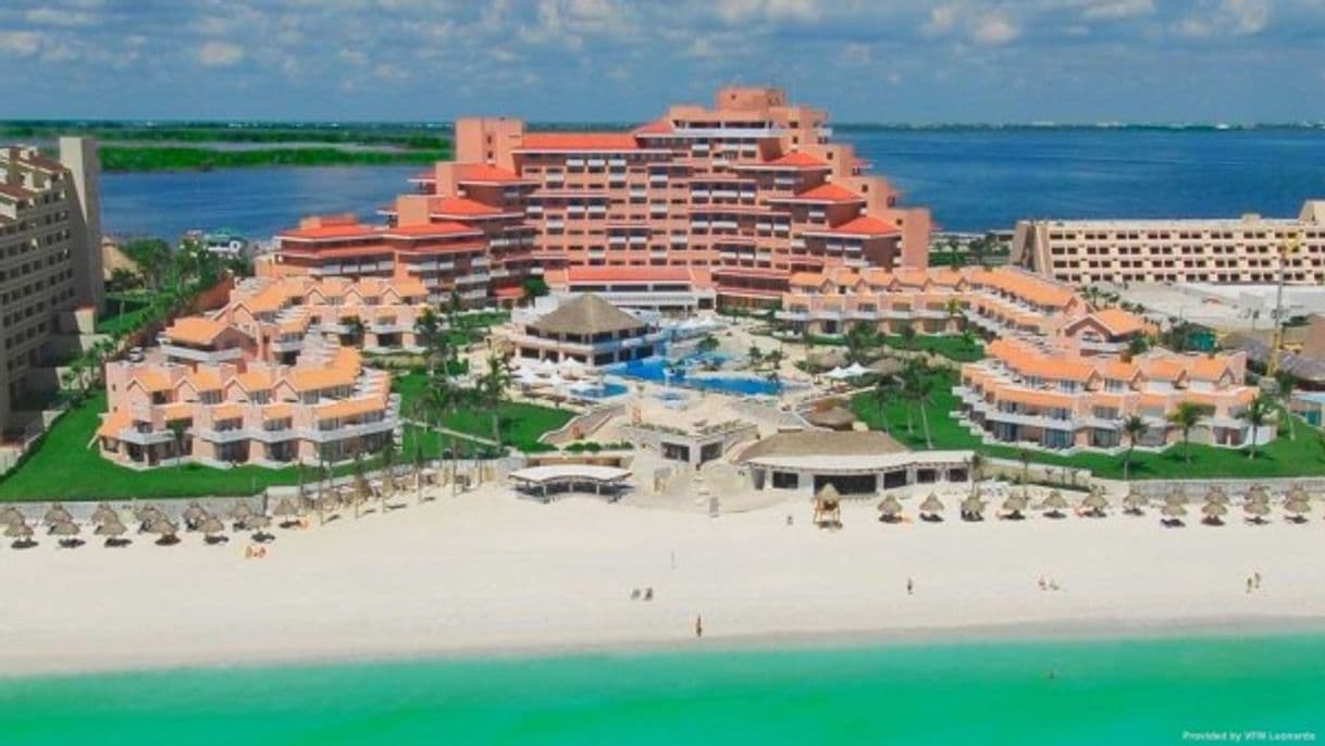 Place Omni Cancún Hotel And Villas