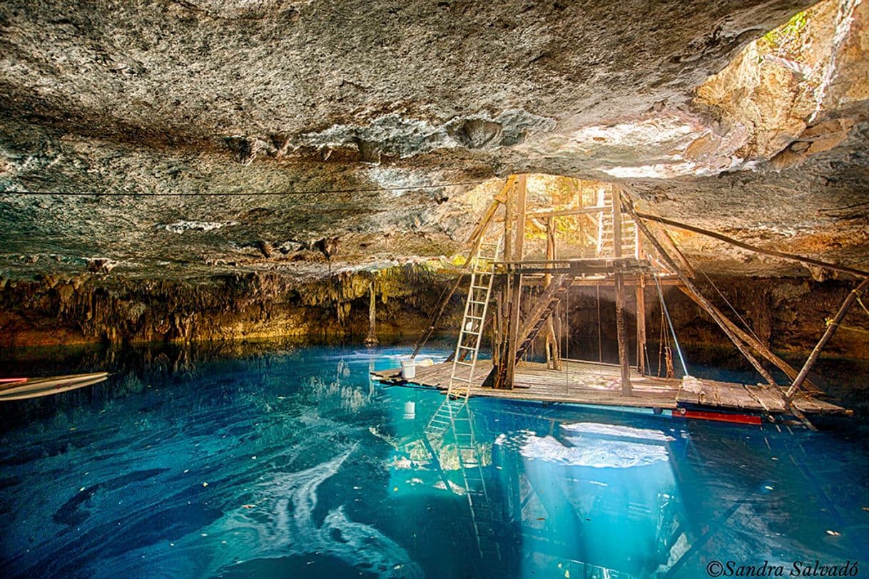 Lugar Cenote Kin-Ha