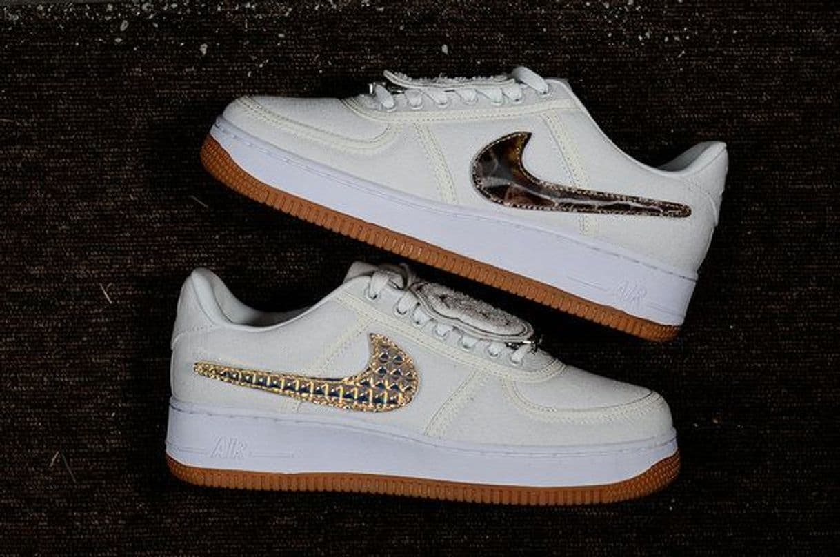 Product Sneakers UOMO NIKE Sneakers UOMO Air Force 1 Low Travis Scott AQ4211