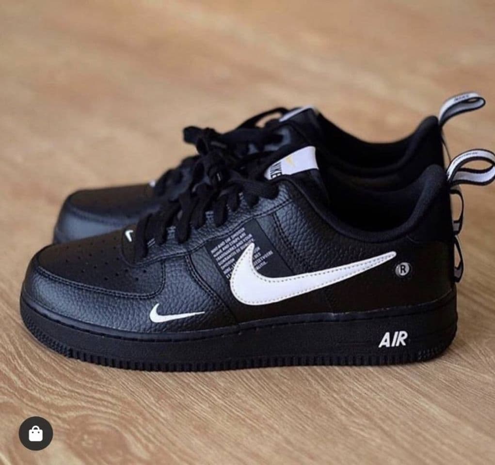 Moda TÊNIS NIKE AIR FORCE PRETO COM BRANCO