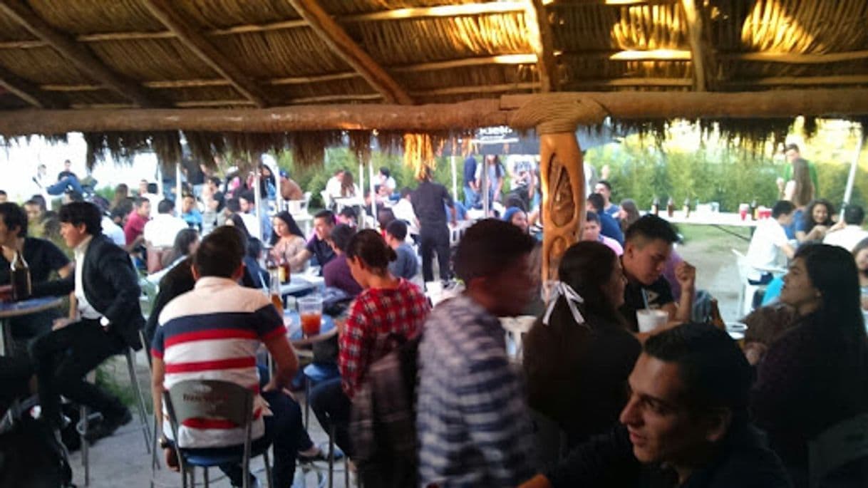 Restaurantes El River Bar