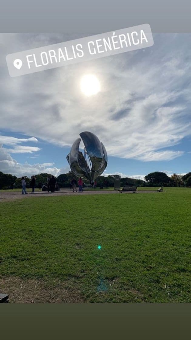 Lugar Floralis Genérica