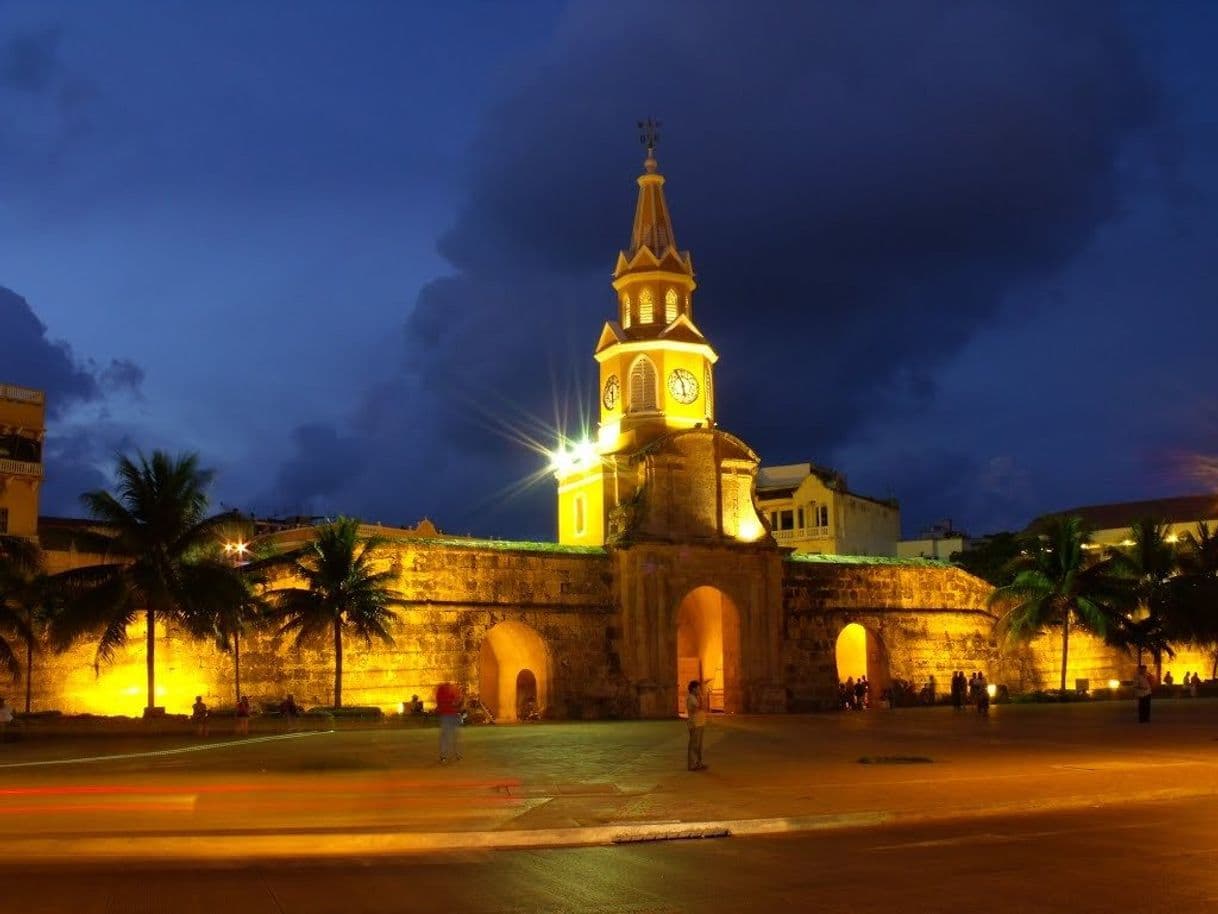 Place Torre Del Reloj