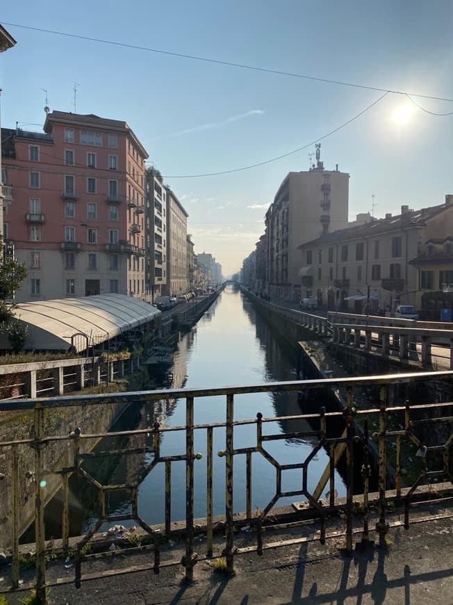 Lugar Naviglio Pavese