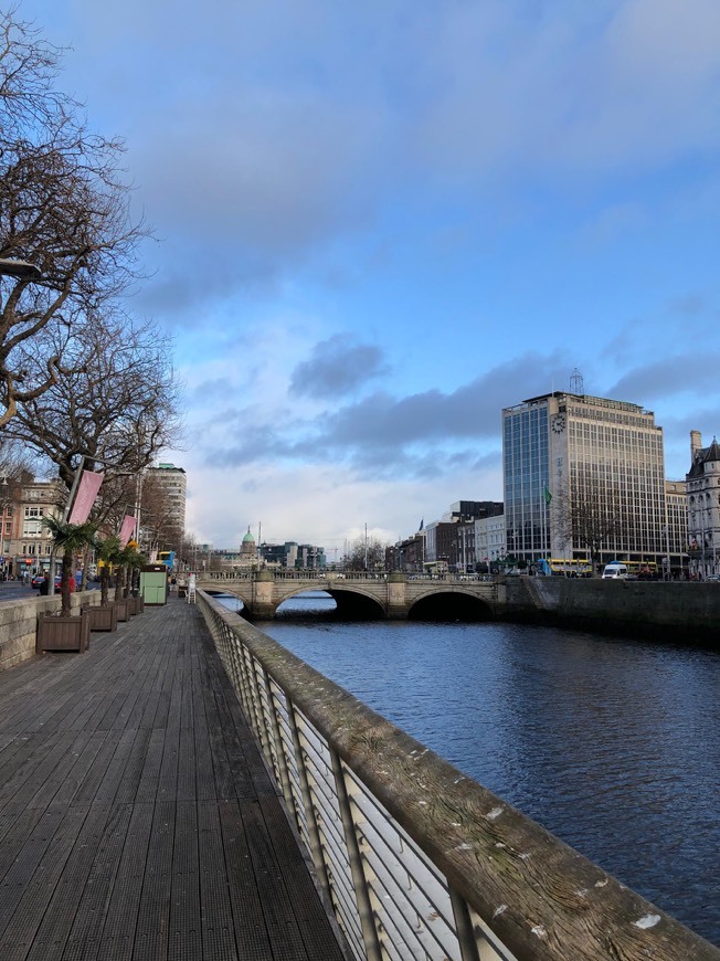 Lugar O'Connell Bridge