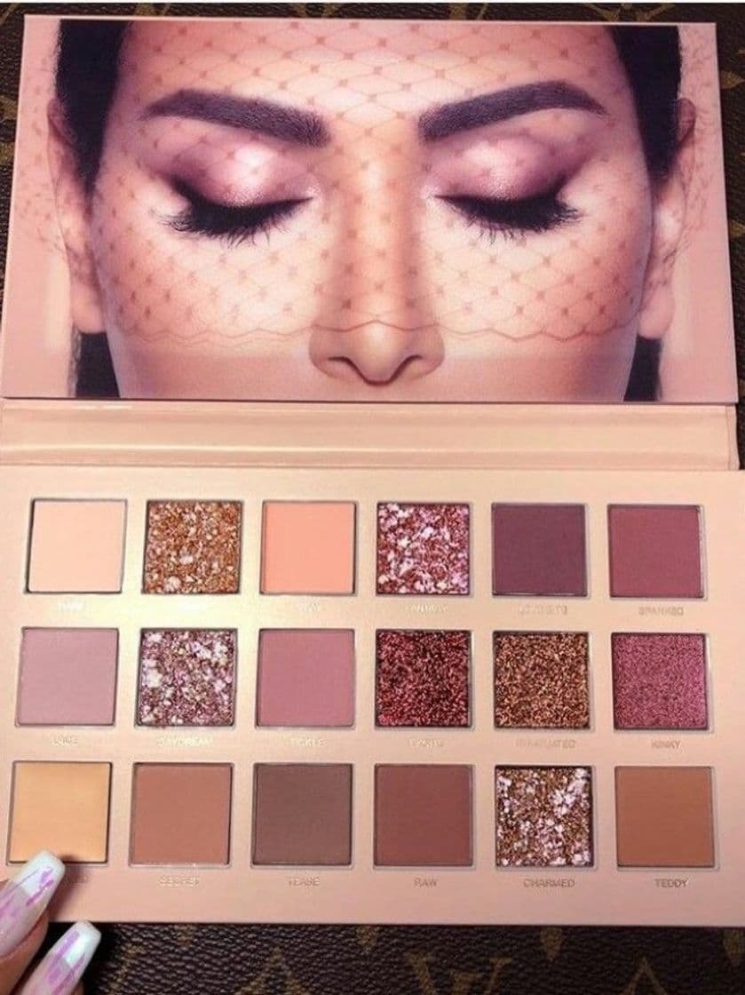 Belleza HUDA BEAUTY The New Nude Eyeshadow Palette