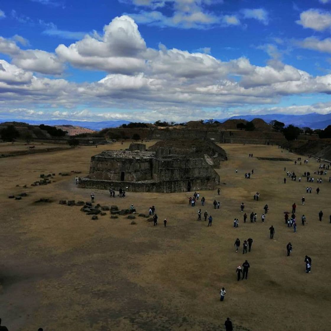 Place Monte Alban