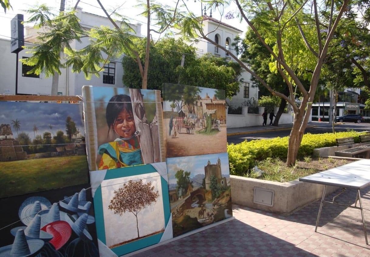 Lugar Av. Chapultepec