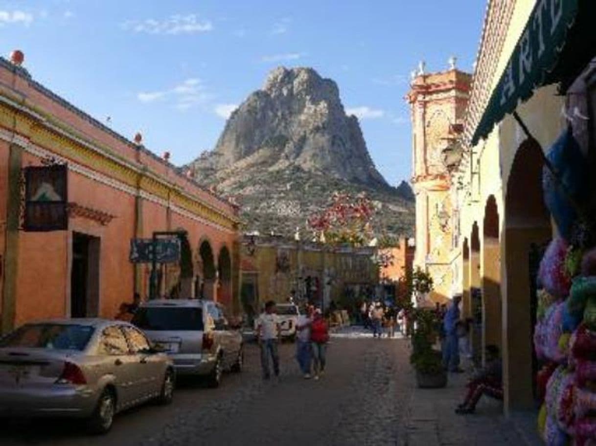 Place Peña de Bernal