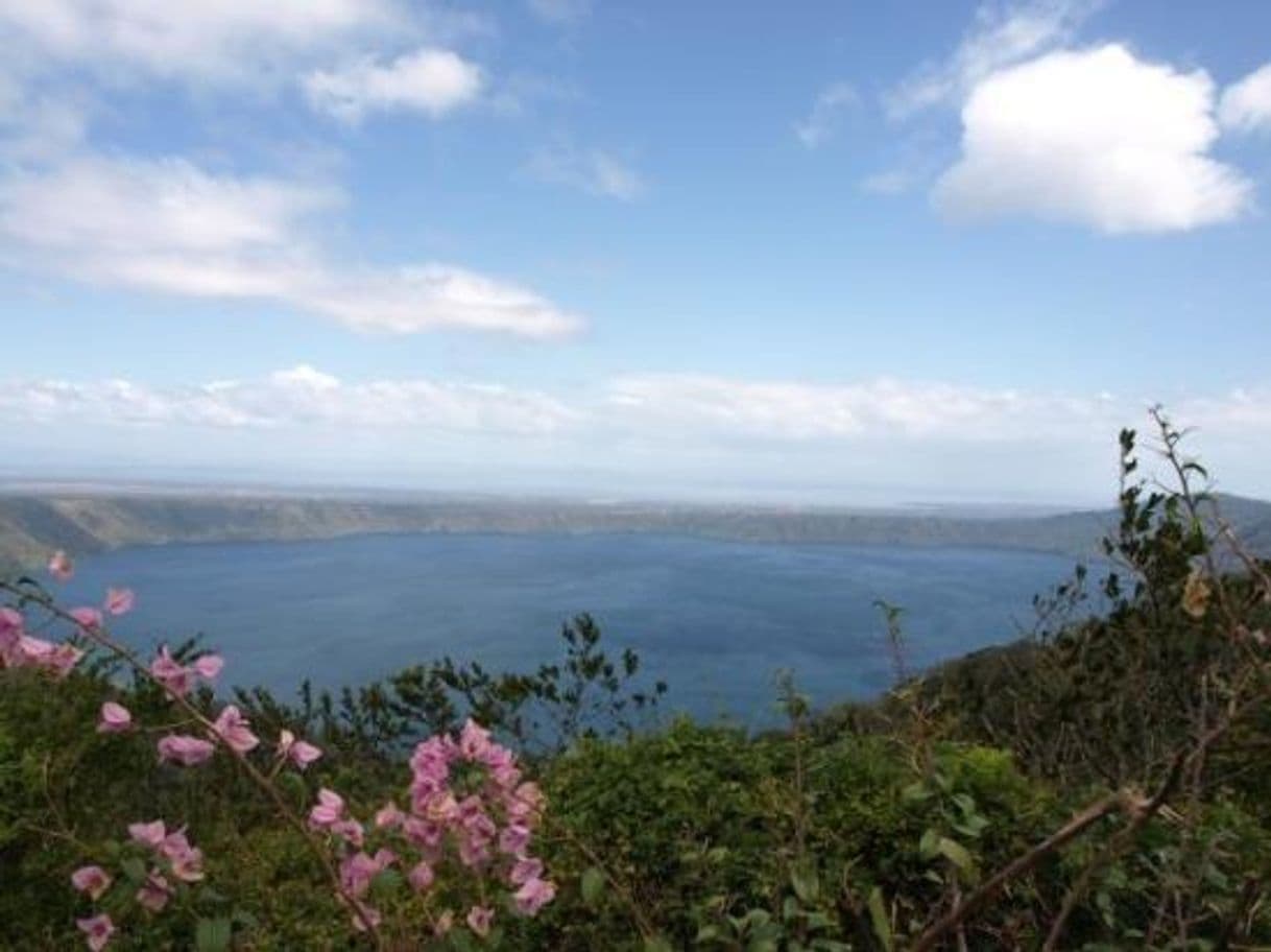 Place Reserva natural Laguna de Apoyo