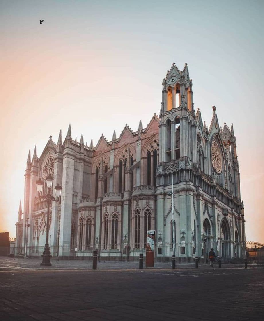 Place Templo Expiatorio Diocesano del Sagrado Corazón de Jesús